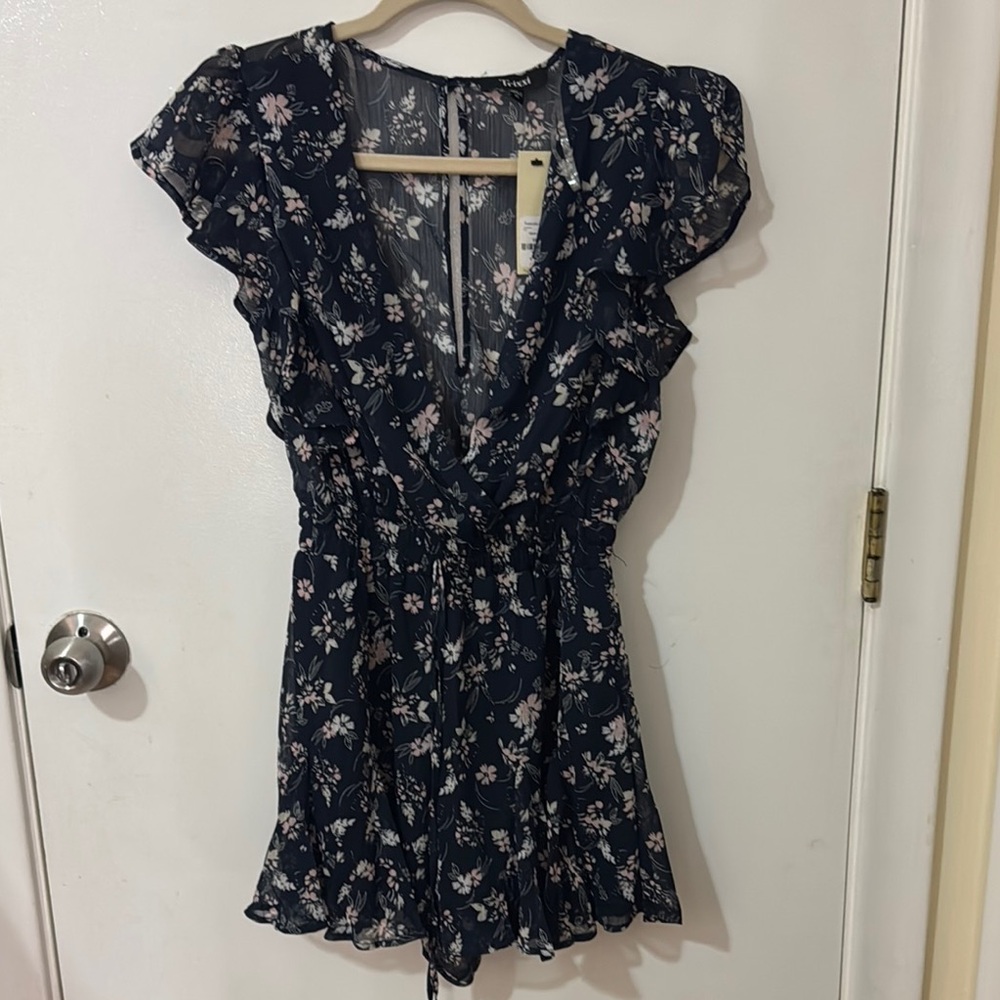 Francesca's Collections Navy Floral Romper